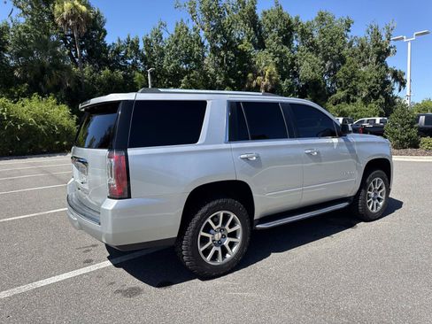 Used 2018 GMC Yukon Denali RWD image 3