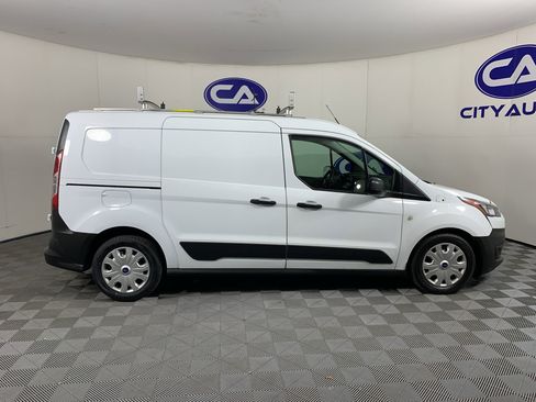 Used 2022 Ford Transit Connect XL FWD image 2