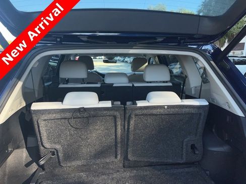 Used 2022 Volkswagen Tiguan SE image 20