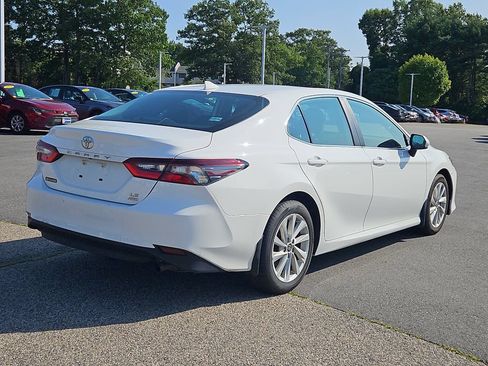 Used 2022 Toyota Camry LE AWD/4WD image 3