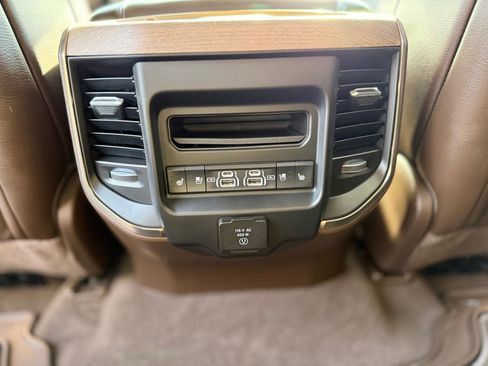 Used 2025 RAM 1500 Limited AWD/4WD image 31