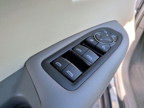 Used 2020 Cadillac XT6 Premium Luxury image 31