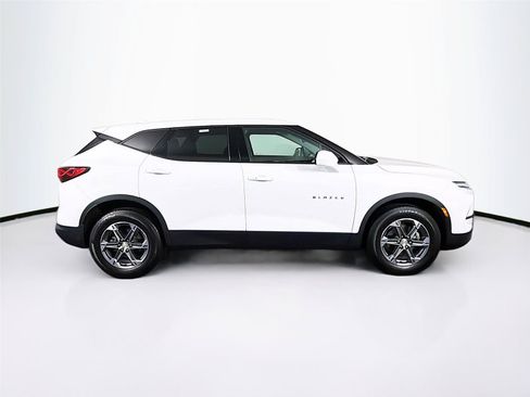 Used 2023 Chevrolet Blazer LT AWD/4WD image 12