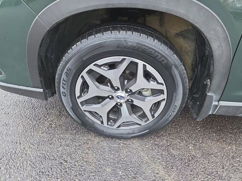 Certified 2023 Subaru Forester Premium image 25