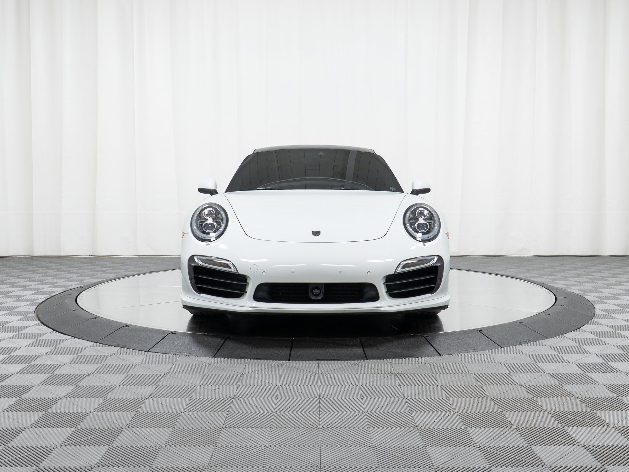 Certified 2014 Porsche 911 Turbo S AWD/4WD image 10
