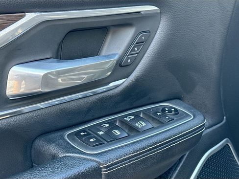 Used 2020 RAM 1500 Laramie image 17