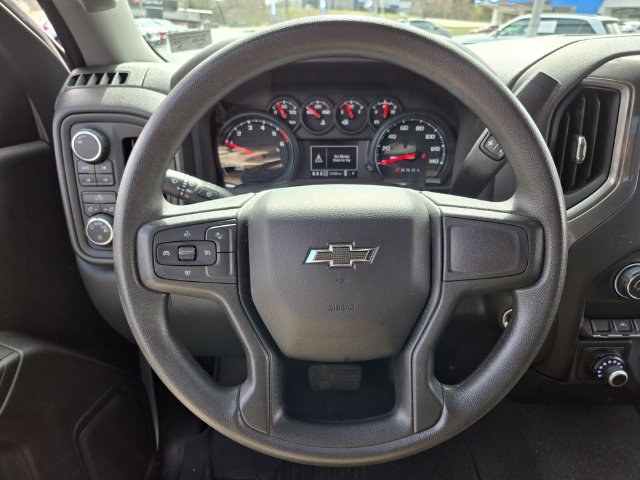 Used 2025 Chevrolet Silverado 1500 Custom Trail Boss AWD/4WD image 31