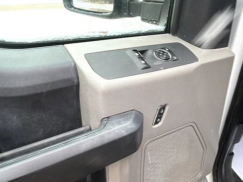 Used 2017 Ford F250 XL w/ STX Appearance Package image 41