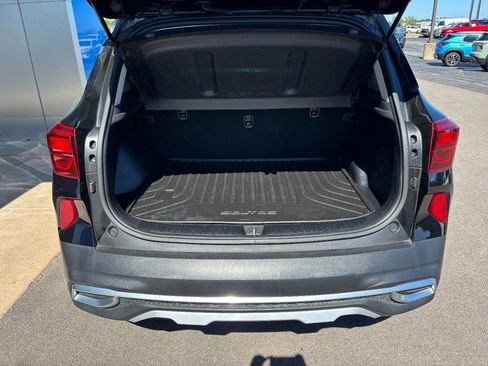 Used 2023 Kia Seltos SX w/ SX Sunroof Package image 4