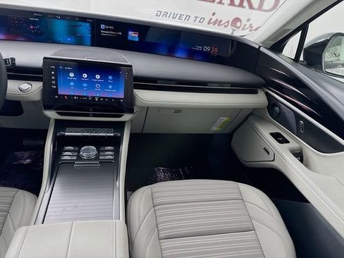 New 2026 Lincoln Nautilus Reserve w/ Jet Appearance Package image 25