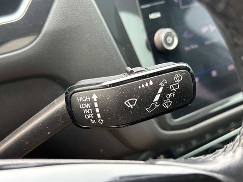 Used 2018 Volkswagen Tiguan SEL Premium AWD/4WD image 24