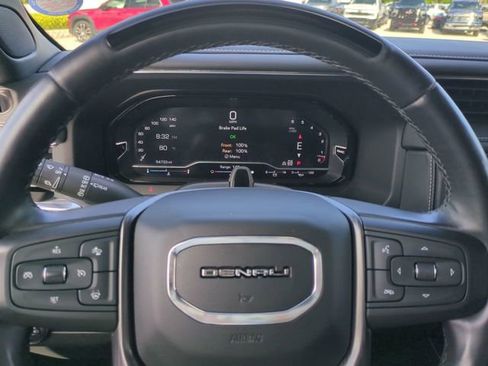 Certified 2023 GMC Yukon Denali Ultimate w/ LPO, Floor Liner Package AWD/4WD image 31
