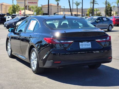 Used 2026 Toyota Camry LE w/ Convenience Package image 8