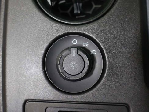 Used 2011 Ford F150 STX w/ Communications Pkg image 27