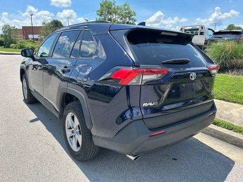 Used 2025 Toyota RAV4 XLE AWD/4WD image 4