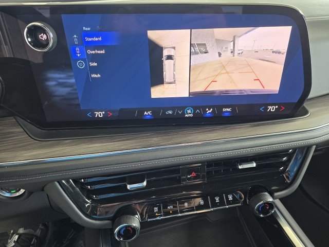 Used 2025 Chevrolet Suburban LS AWD/4WD image 9