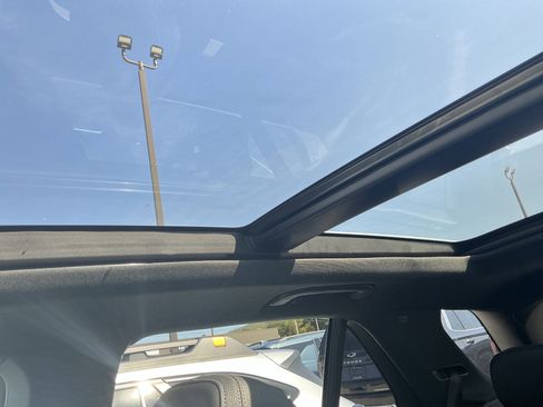 Used 2024 Mercedes-Benz GLE 350 4MATIC image 26