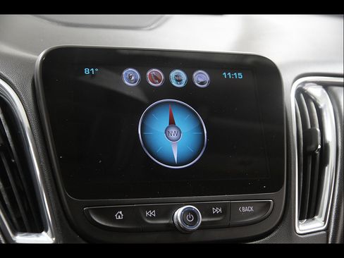 Used 2018 Chevrolet Malibu LT w/ Leather Package FWD image 12