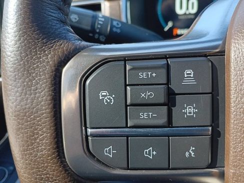 Used 2023 Ford F150 King Ranch AWD/4WD image 3