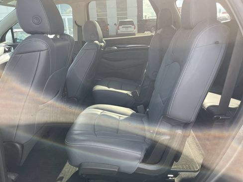 Used 2021 Buick Enclave Premium w/ Surround and Sites Package AWD/4WD image 24