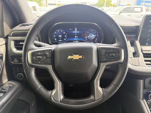 Used 2024 Chevrolet Suburban LT AWD/4WD image 18