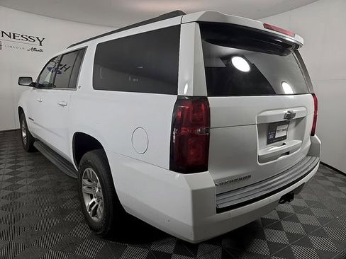 Used 2018 Chevrolet Suburban LT image 7