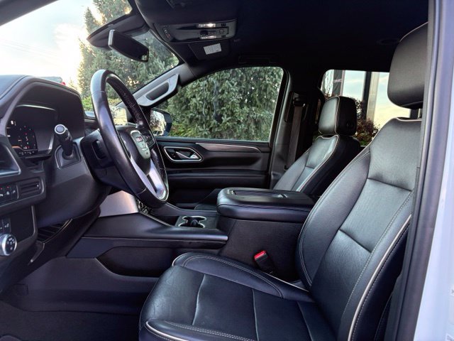 Used 2022 GMC Yukon XL SLT AWD/4WD image 24