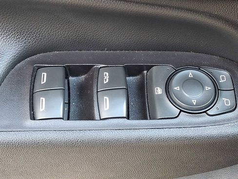 Used 2020 Chevrolet Equinox LT image 26
