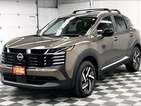 New 2026 Nissan Kicks SV w/ Cold Weather Package FWD image 2