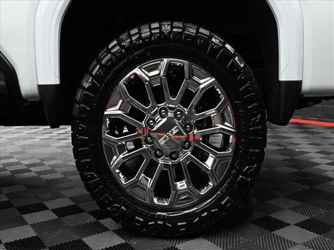 New 2026 GMC Sierra 2500 Denali w/ Denali Reserve Package AWD/4WD image 16