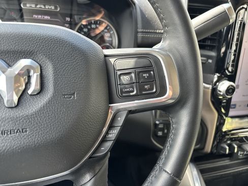 Used 2022 RAM 2500 Laramie AWD/4WD image 10