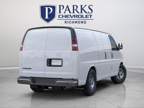 New 2025 Chevrolet Express 2500 w/ Driver Convenience Package image 4