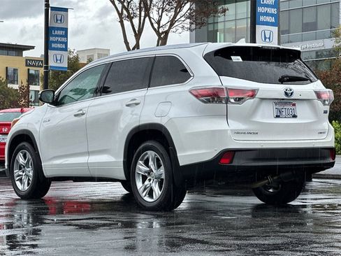 Used 2015 Toyota Highlander Limited Platinum image 5