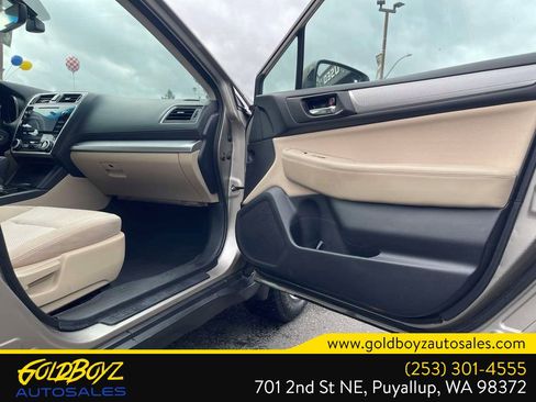 Used 2018 Subaru Outback 2.5i Premium image 19