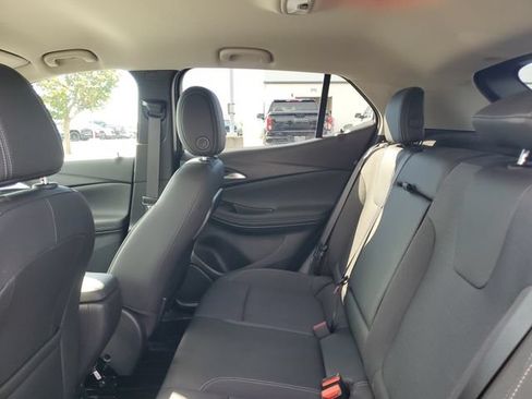 Certified 2024 Buick Encore GX Preferred w/ Comfort Package FWD image 8