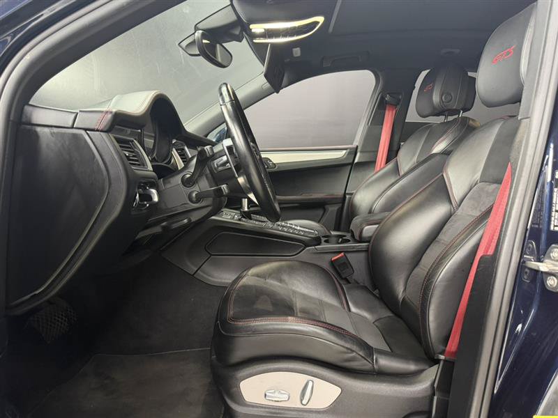 Used 2018 Porsche Macan GTS AWD/4WD image 13