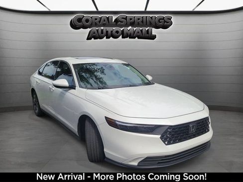 Used 2023 Honda Accord EX image 1