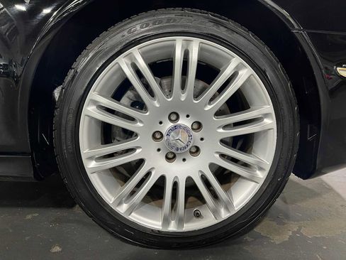 Used 2008 Mercedes-Benz E 350 4MATIC Sedan image 9