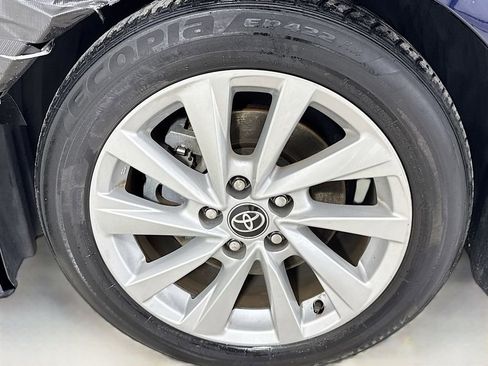 Used 2022 Toyota Camry LE FWD image 32