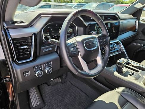 Used 2025 GMC Sierra 1500 Denali AWD/4WD image 21