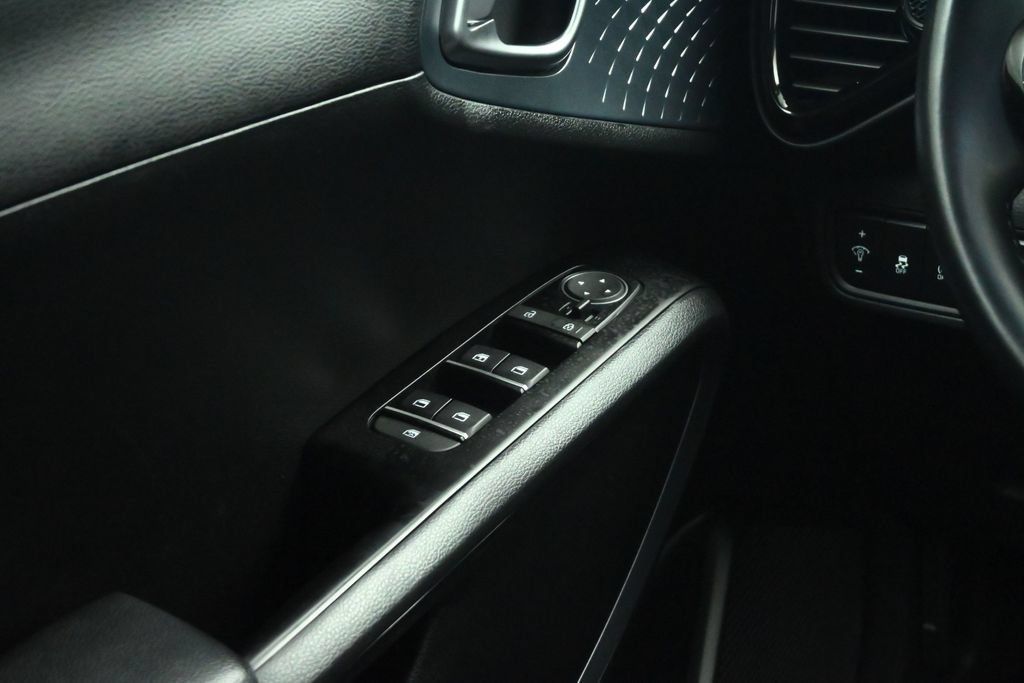 Used 2023 Kia Soul EX FWD image 40
