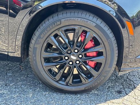 Used 2024 Cadillac XT6 Sport w/ Technology Package AWD/4WD image 10