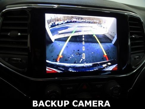 Used 2021 Jeep Grand Cherokee Summit image 16