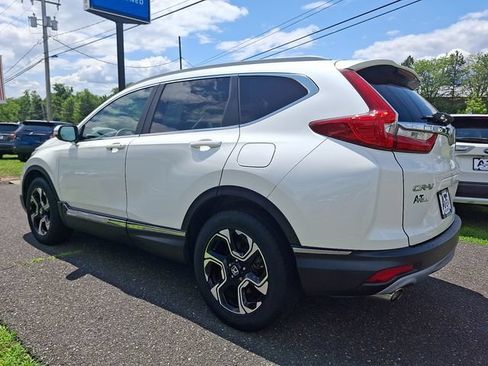 Used 2018 Honda CR-V Touring image 4