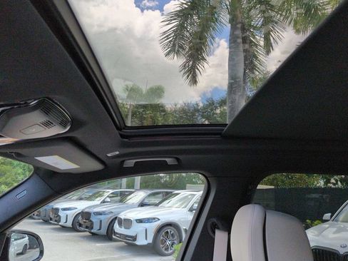 New 2026 BMW X5 M60i w/ Climate Comfort Package AWD/4WD image 20