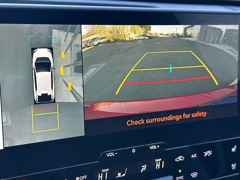 Certified 2024 Subaru Solterra w/ Touring Package image 24