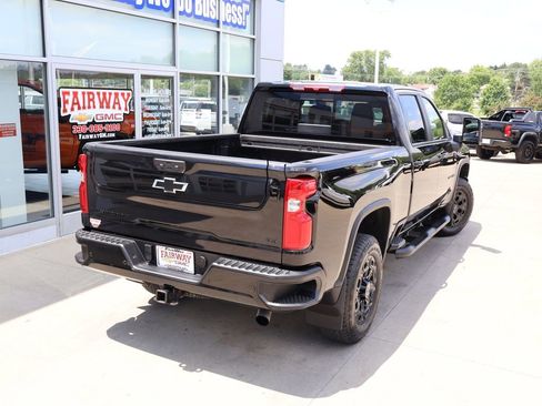 Used 2024 Chevrolet Silverado 2500 LT w/ Midnight Edition AWD/4WD image 49