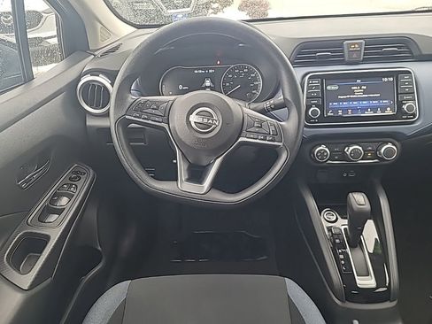 Used 2023 Nissan Versa SV image 12