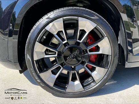 Used 2023 BMW XM AWD/4WD image 10