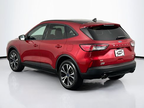 Used 2021 Ford Escape SE w/ SE Sport Appearance Package AWD/4WD image 9